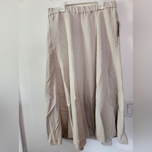 Alfani beige Skirt, size 12 NWT